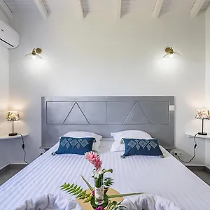 https://les-villas-de-la-chemine.comcaribbean.com