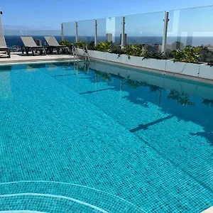 https://apartamentos-bruja.adeje-hotels.com